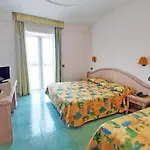 Albatros 4*