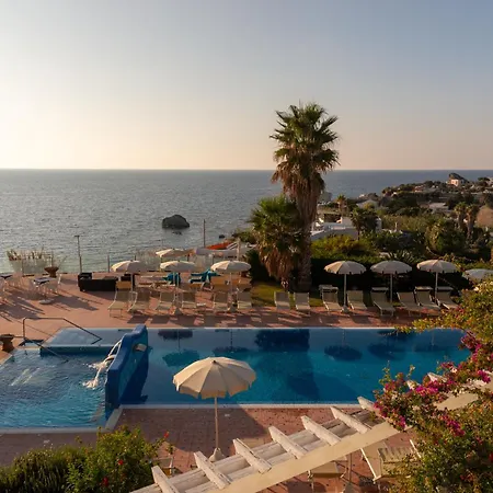 Albatros Otel 4*