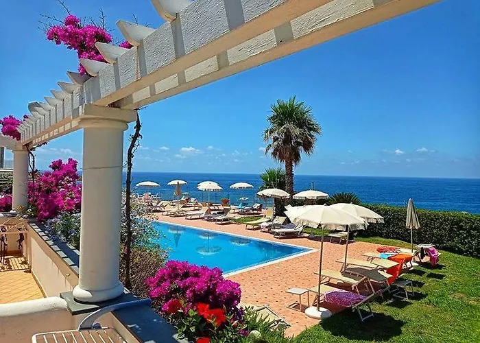 Albatros Otel