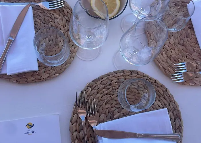 Albatros Otel