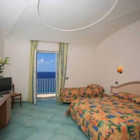 Albatros Hotel