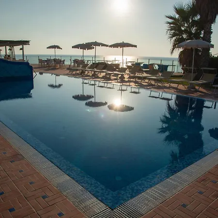 Albatros Hotel