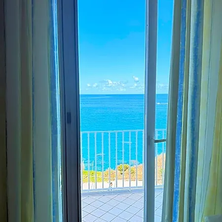 Albatros Hotel