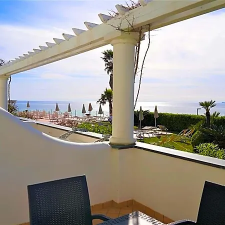 Albatros Hotel 4*